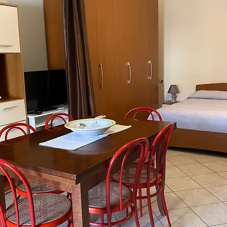 Luciana House Apartmán *